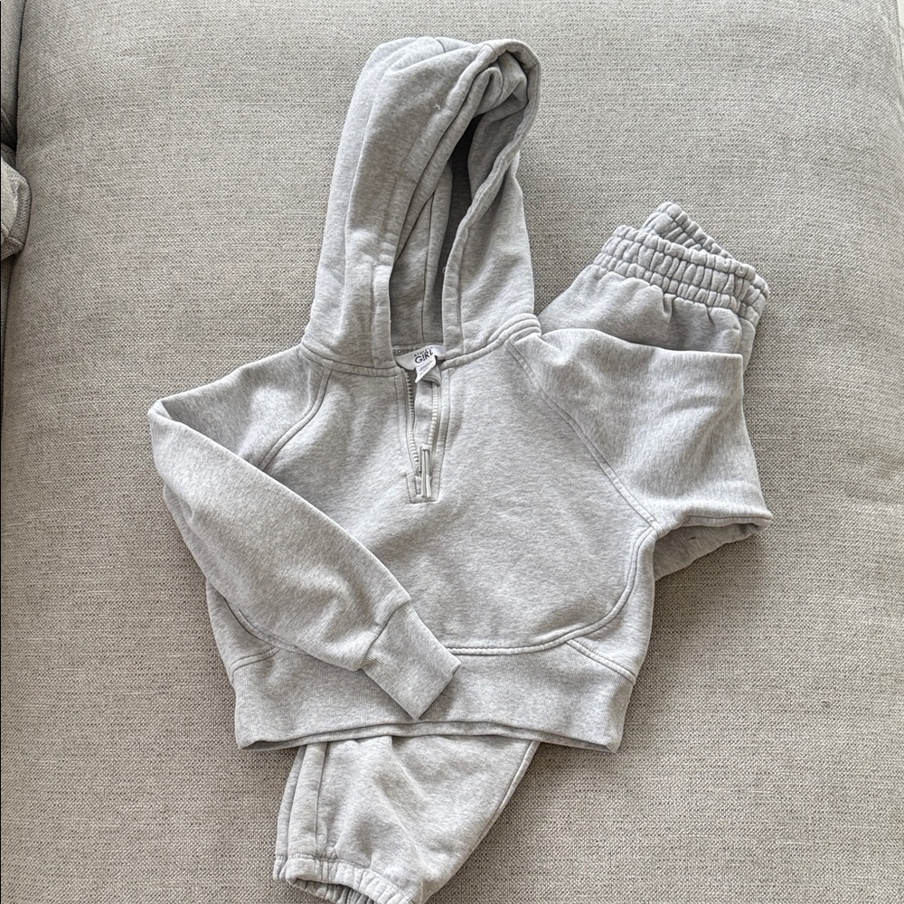 Athleta Kids Gray Sweatpants & Hoodie Set